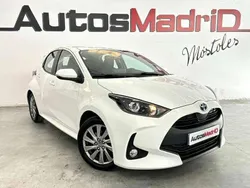 Amarillo Usado 2022 Toyota Yaris Hybrid Active Berlina | 17.490 € (Precio justo)