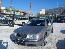 Beige Usado 2008 Skoda Octavia Tour Utilitario | 4999 € (Buen precio)