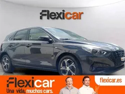 Gris Usado 2021 Hyundai i30 Berlina | 13.790 € (Precio justo)