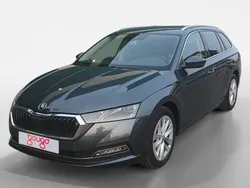 Gris / plata Usado 2021 Skoda Octavia Style Familiar | 17.990 €