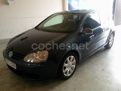 Azul Usado 2004 VW Golf IV Trendline Berlina | 3790 € (Buen precio)