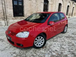 Rojo Usado 2008 VW Golf VI Highline Berlina | 6990 € (Precio justo)