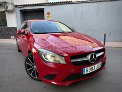 Rojo Usado 2016 Mercedes CLA200 Shooting Brake Urban Familiar | 11.999 € (Caro)