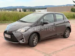 Gris / plata Usado 2018 Toyota Yaris Hybrid Advance Berlina | 14.500 € (Precio justo)
