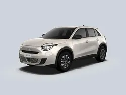 Beige Nuevo 2025 Fiat 600 | 23.400 € (Un poco caro)