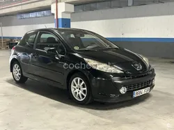 Negro Usado 2006 Peugeot 207 Berlina | 1900 € (Buen precio)
