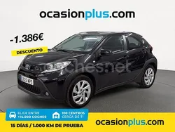 Negro Usado 2024 Toyota Aygo Play Utilitario | 15.250 € (Precio justo)
