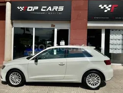 Blanco Usado 2013 Audi A3 Attraction Berlina | 10.990 € (Buen precio)