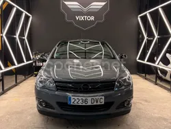 Gris / plata Usado 2006 Opel Astra GTC Enjoy Berlina | 5900 € (Precio justo)