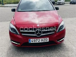 Rojo Usado 2014 Mercedes B180 Monovolumen | 15.250 € (Precio justo)