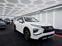 Blanco Usado 2022 Mitsubishi Eclipse Cross Motion SUV | 23.900 € (Precio justo)