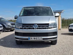 Gris / plata Usado 2016 VW Caravelle Comfortline Monovolumen | 16.250 €
