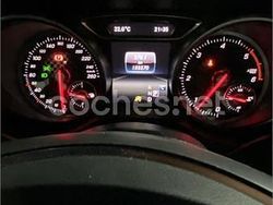 Rojo Usado 2017 Mercedes A200 Berlina | 18.500 € (Precio justo)