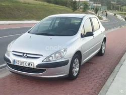 Gris / plata Usado 2003 Peugeot 307 Berlina | 2200 € (Precio justo)