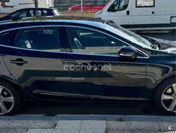 Negro Usado 2012 Volvo V40 Momentum Familiar | 12.000 €