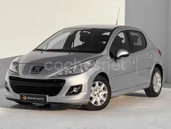 Gris / plata Usado 2014 Peugeot 207 Berlina | 6500 € (Precio justo)