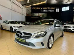 Gris Usado 2018 Mercedes A200 Utilitario | 19.999 € (Un poco caro)