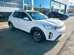 Blanco Usado 2021 Kia Stonic SUV | 19.400 € (Precio justo)