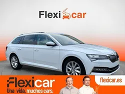 Blanco Usado 2020 Skoda Superb Ambition Familiar | 19.990 € (Precio justo)