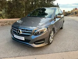 Gris / plata Usado 2018 Mercedes B200 Monovolumen | 16.795 € (Precio justo)