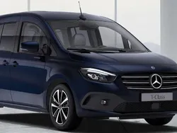 Azul Nuevo 2025 Mercedes 180 Berlina | 42.550 €