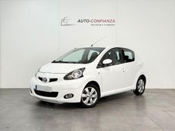 Blanco Usado 2011 Toyota Aygo Connect Style Utilitario | 5495 € (Un poco caro)