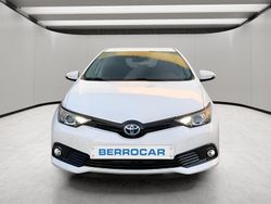 Blanco Usado 2018 Toyota Auris Hybrid Business Edition Utilitario | 16.950 € (Un poco caro)