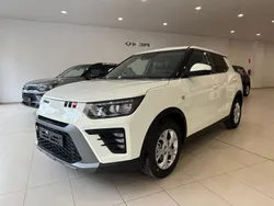 Blanco Nuevo 2024 Ssangyong Tivoli | 21.180 € (Un poco caro)