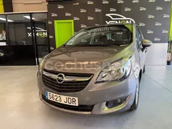 Gris / plata Usado 2015 Opel Meriva Excellence Monovolumen | 6990 € (Super precio)