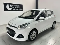Blanco Usado 2016 Hyundai i10 Blackline Utilitario | 9900 € (Un poco caro)
