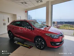 Granate Usado 2016 Renault Mégane GrandTour Bose Edition Familiar | 9990 € (Precio justo)