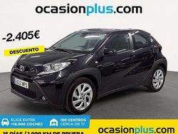 Negro Usado 2024 Toyota Aygo Play Utilitario | 12.819 € (Buen precio)