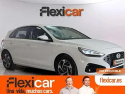 Blanco Usado 2024 Hyundai i30 Berlina | 18.990 € (Precio justo)
