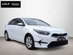 Blanco Nuevo 2025 Kia Ceed Berlina | 21.990 € (Buen precio)