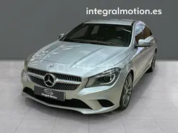 Gris Usado 2015 Mercedes CLA200 Shooting Brake Familiar | 18.990 € (Un poco caro)
