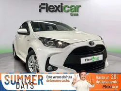 Blanco Usado 2021 Toyota Yaris Hybrid Active Berlina | 19.790 € (Precio justo)