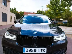 Gris / plata Usado 2016 BMW 730L Comfort Edition Berlina | 32.900 €