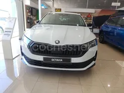 Blanco Nuevo 2025 Skoda Octavia SportLine Familiar | 38.590 € (Caro)
