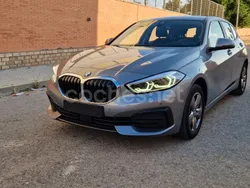 Gris / plata Usado 2022 BMW 118 Utilitario | 24.999 € (Precio justo)