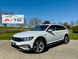Blanco Usado 2022 VW Passat Alltrack Familiar | 27.900 € (Buen precio)