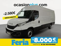 Blanco Usado 2023 Iveco Daily Berlina | 28.390 €