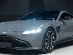 Gris Usado 2018 Aston Martin Vantage Coupe | 122.900 € (Precio justo)