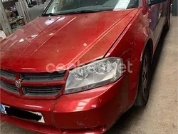 Rojo Usado 2010 Dodge Avenger SXT Berlina | 2500 €