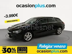 Negro Usado 2022 Mercedes CLA220 Shooting Brake Familiar | 32.900 € (Buen precio)