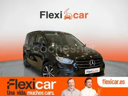 Negro Usado 2023 Mercedes T180 Monovolumen | 28.790 € (Precio justo)