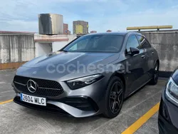 Gris / plata Usado 2023 Mercedes A250 Berlina | 38.890 € (Caro)