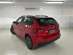 Rojo Usado 2025 Skoda Kamiq SUV | 26.995 € (Caro)