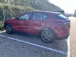 Rojo Usado 2023 Alfa Romeo Stelvio Sprint SUV | 40.000 €