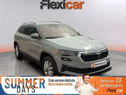 Gris Usado 2023 Skoda Karoq Ambition SUV | 21.990 € (Precio justo)