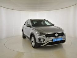 Gris/plata Usado 2024 VW T-Roc SUV | 25.990 € (Un poco caro)